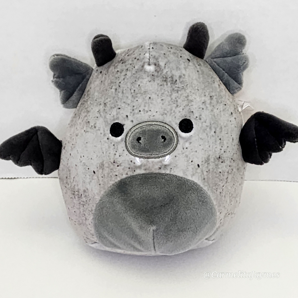 🎃 GIO 🦇 Spotted Gray Gargoyle Halloween 2023 Original Squishmallow NWT